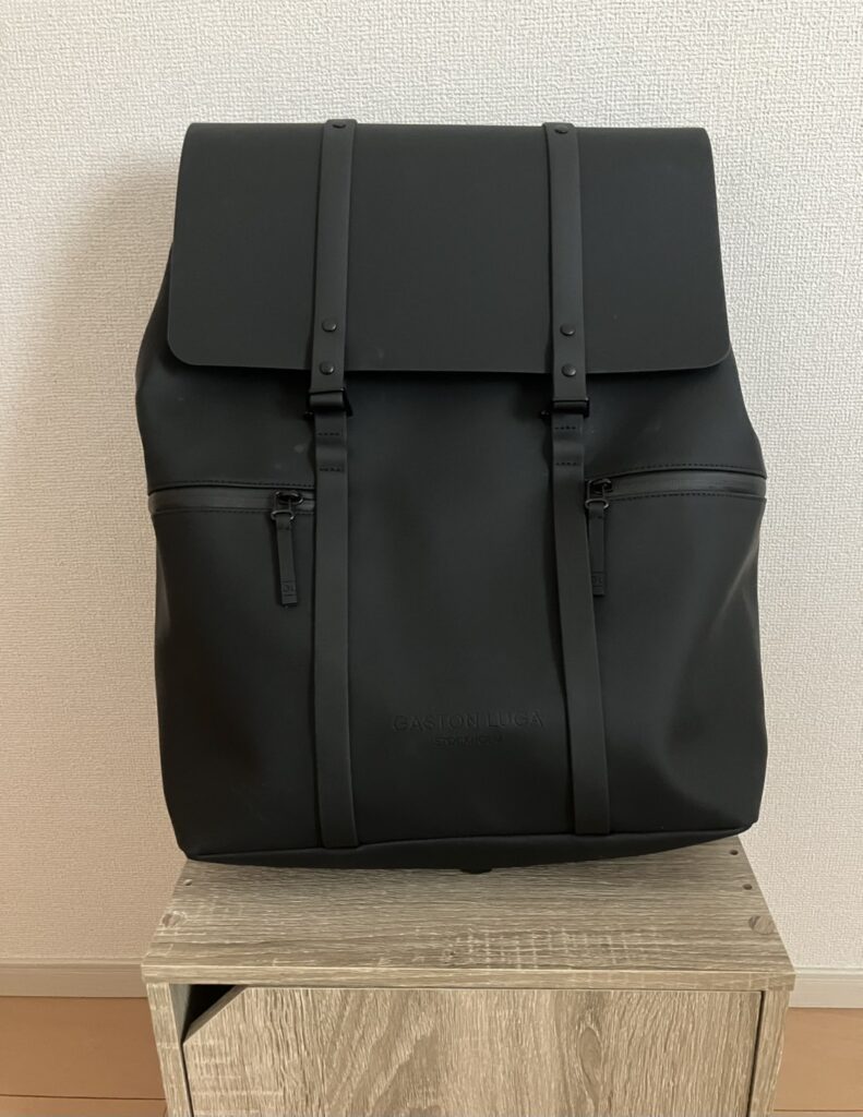 ガストンルーガのリュック。マットな質感や留め具のデザイン性などが唯一無二です。